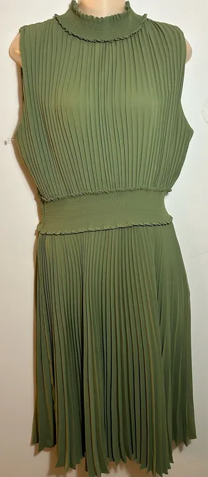 Nanette Lepore Stylish women's dress Size L. $30. thumbnail 3