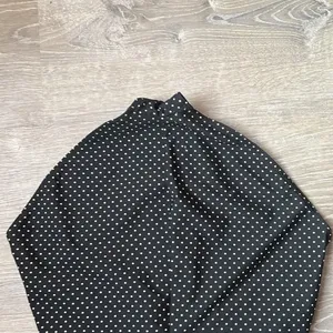 Miraclesuit Pin Point Oceanus V-neck Slimming One Piece Swimsuit thumbnail 11