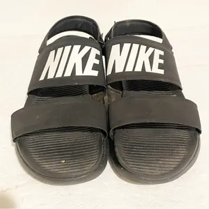 Nike Size 9 Wide Tanjun Women's Sandal Black‎ White 882694-001 Straps thumbnail 2