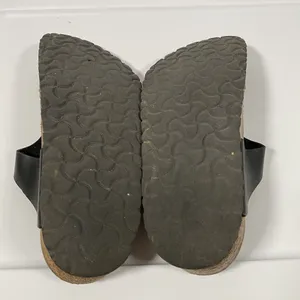 Birkenstock Sandals Women's Gizeh Black Birko Flor EU 39 US 8 - has some wear thumbnail 12