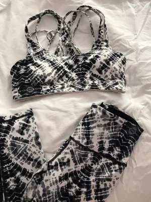 Victoria's Secret Sport Set thumbnail 3