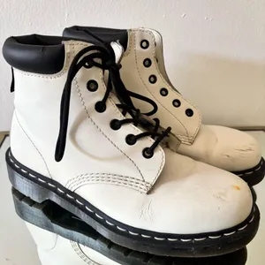 Dr. Martens White Leather Boots Size 8 thumbnail 9