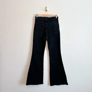 Abercrombie | The Flare Vintage Stretch Ultra High Rise Jeans in Black thumbnail 5