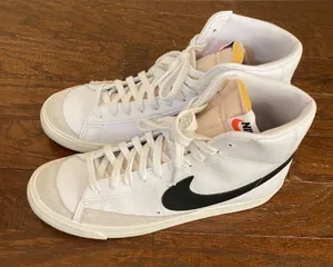Women's Nike Blazers thumbnail 1
