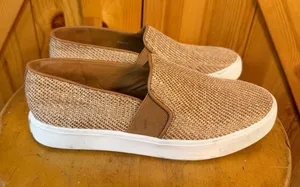 Vince Women's Blair-5 Slip on Fashion Brown Sneakers Flats Size US 6 EU 36 thumbnail 1