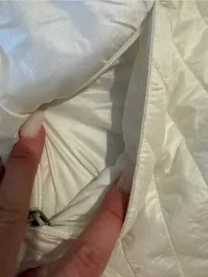 The North Face White Quilted Puffer Insulated Vest thumbnail 2