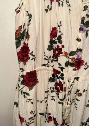 American Eagle Floral Romper thumbnail 3