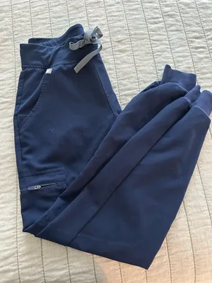 FIGS Jogger Scrub Pants thumbnail 2