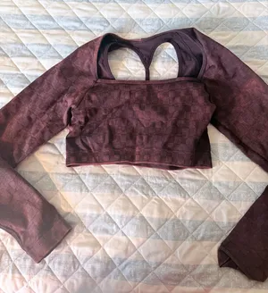 Gymshark Crop Long Sleeve thumbnail 1