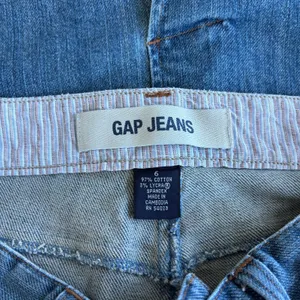 Vintage Gap Jeans Denim Midi Skirt Size 6 Y2K Mom Utility Fall Boho Revival Chic thumbnail 3