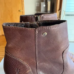 Frye‎ Leather Wedge Ankle Booties Women Brown Side Zip Round Toe Boots thumbnail 3