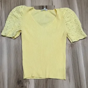 &Merci Yellow Ribbed Embroidered Sleeve Top Women’s Medium thumbnail 2
