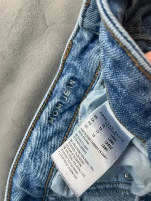 American Eagle mom jeans thumbnail 2