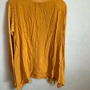Left of Center Butter‎ Yellow Asymmetrical Long Sleeve Top thumbnail 10