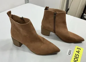 Womans Target Ankle Boots 7 Camel Side Zip Block Heel Pointed Toe thumbnail 1