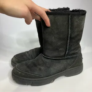 UGG Australia black‎ ultimate short boots size 7 thumbnail 1