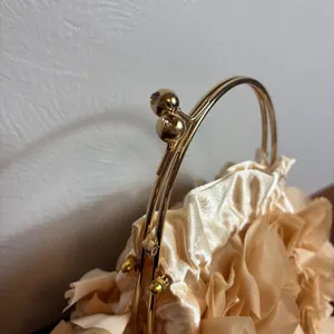 Elegant Clasp Flower Clutch Evening Bag Champagne Gold Chain thumbnail 2