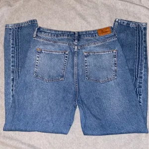 BDG Mom Jean thumbnail 4
