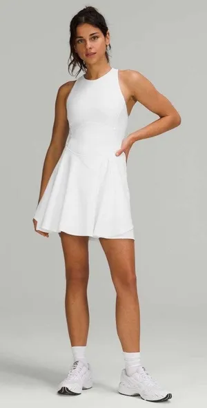 Lululemon Court Crush Dress Size 4 in White thumbnail 1