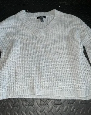 Urban Heritage White Knit V Neck Sweater Size Small thumbnail 2