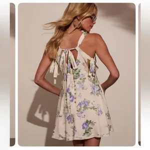 ✨Vici Crissa Floral Cutout Mini Sz Medium Dress✨ thumbnail 5