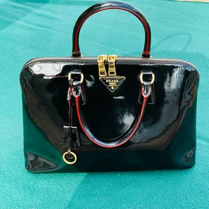 The MOST ELEGANT PRADA bag on PLANET 🌹🌹 thumbnail 3