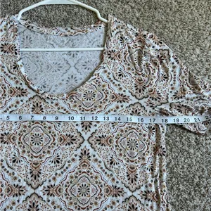 🦋 Maurices 24/7 Flawless Medallion Tunic Tee Casual Soft Comfy Summer Large thumbnail 6