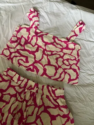 Pink and Cream Matching Crop Top & Shorts Set thumbnail 3