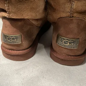 UGG Australia Women's Suede Tall Chestnut Sheep Skin Leather Boots. Sz 7w. thumbnail 6