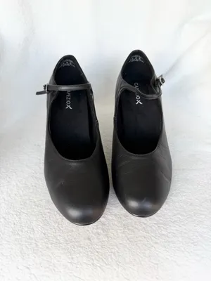 Capezio 2.5” Heel Character Shoes Black Women’s 10M– Gently Worn thumbnail 4