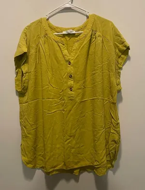 Rose + Olive Sz 2x yellow shirt thumbnail 1