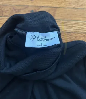 Aritzia Cropped Ribbed Turtleneck thumbnail 2