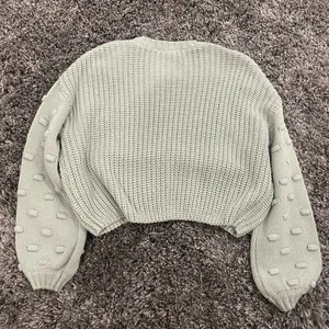 Moon & Madison Ballon Sleeve Cropped Knitted Sweater in Sage, Size L​​​​​​​​​ thumbnail 2