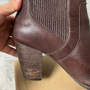 UGG Women's Cobie II Booties‎ Leather Size 11 Dark Brown thumbnail 6