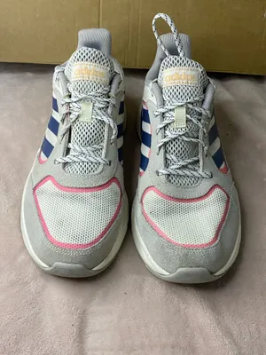 Adidas Women Running Shoes Size 8 thumbnail 2