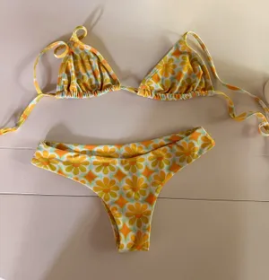 Kulani Kinis Bikini Set thumbnail 1