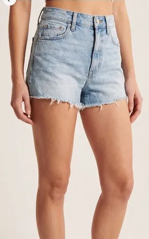 Aeropostale High-Waisted Denim Mom Shorts‎ - Light Wash (Size 00) thumbnail 1