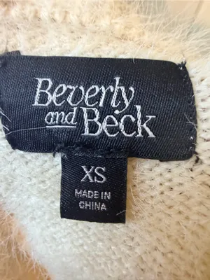 Beverly and Beck XS Cream Fuzzy Boat Neck Sweater Oversized thumbnail 10