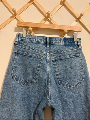Abercrombie and Fitch The 90s Relaxed Jean size 6 thumbnail 7
