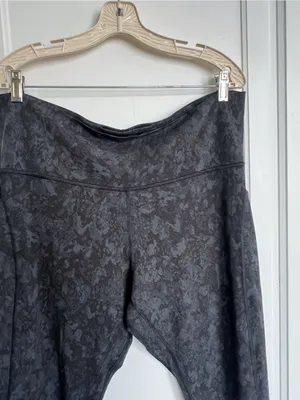 Lululemon • Align High-Rise Pant with Pockets 25" black camo legging tight crop thumbnail 5