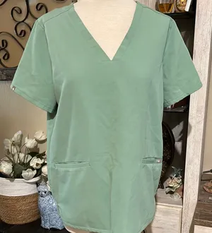 Figs Green Boxy Relaxed Short Sleeve Tee thumbnail 1