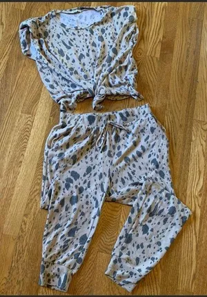 Loungewear matching set Allover Print jogger set size L Size L thumbnail 13
