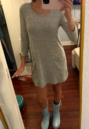 Grey 3/4 sleeve mini dress thumbnail 1