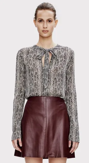 Theory Kinarys Black White Snake Print Silk‎ Tie Neck Blouse Size M thumbnail 1