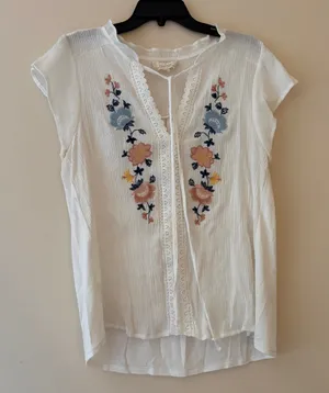 Flower & Feather White Embroidered Boho Peasant Top Lace Trim Flutter Sleeve XL thumbnail 1