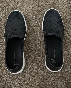 Time & Tru Platform Black Shoes  thumbnail 1