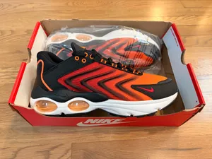 Nike Air Max TW SE sneakers thumbnail 1