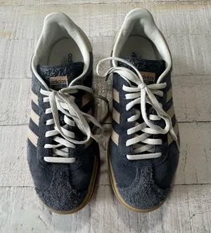 Adidas Gazelle Bold size 6 Grey/Magic Beige/Gum Platform Sneakers Suede Runs Big thumbnail 2