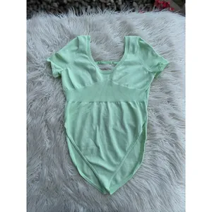 Nike Chill Knit Bodysuit Mint Green Size Large thumbnail 3