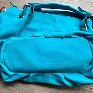 NWT Yoki Teal Vegan Leather Tassel 2-Way Slouchy Shoulder Bag thumbnail 9